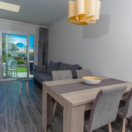Smartr Maspalomas Corinto Tatil parkı